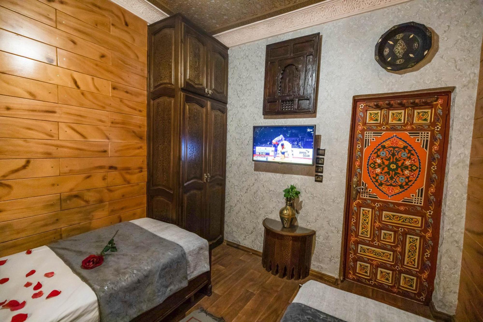 Dar Zerbtana Apartment Fez Bagian luar foto